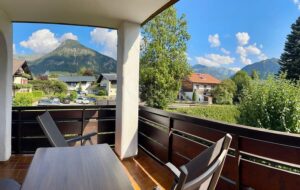 Bergblick Balkon Sommer